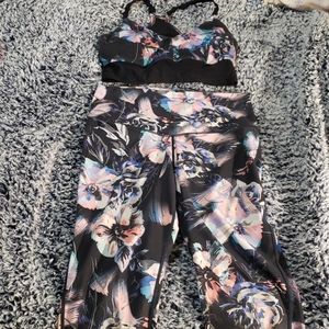 Fabletics flower set